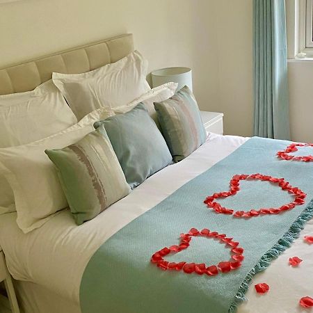 Ranmore Rise Retreat In The Surrey Hills Dorking Bagian luar foto