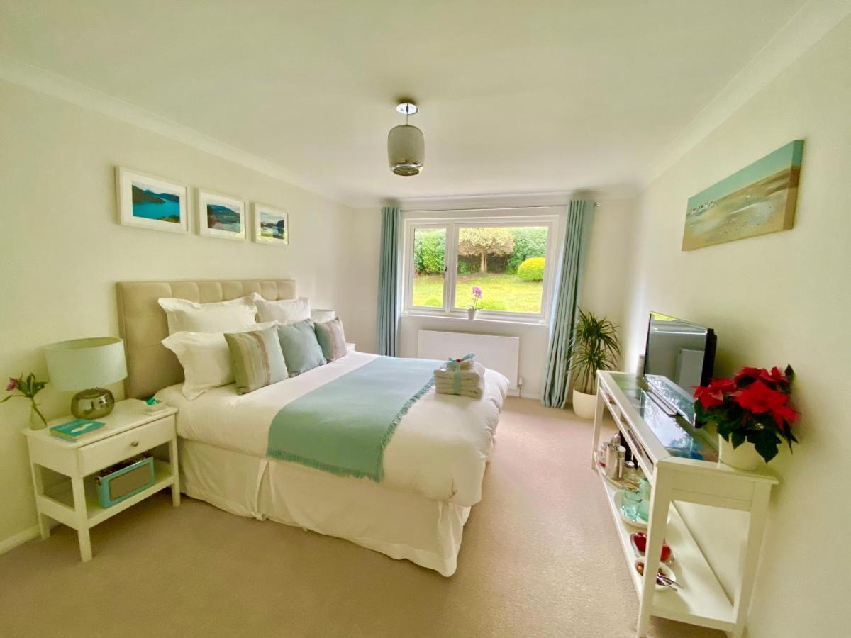 Ranmore Rise Retreat In The Surrey Hills Dorking Bagian luar foto