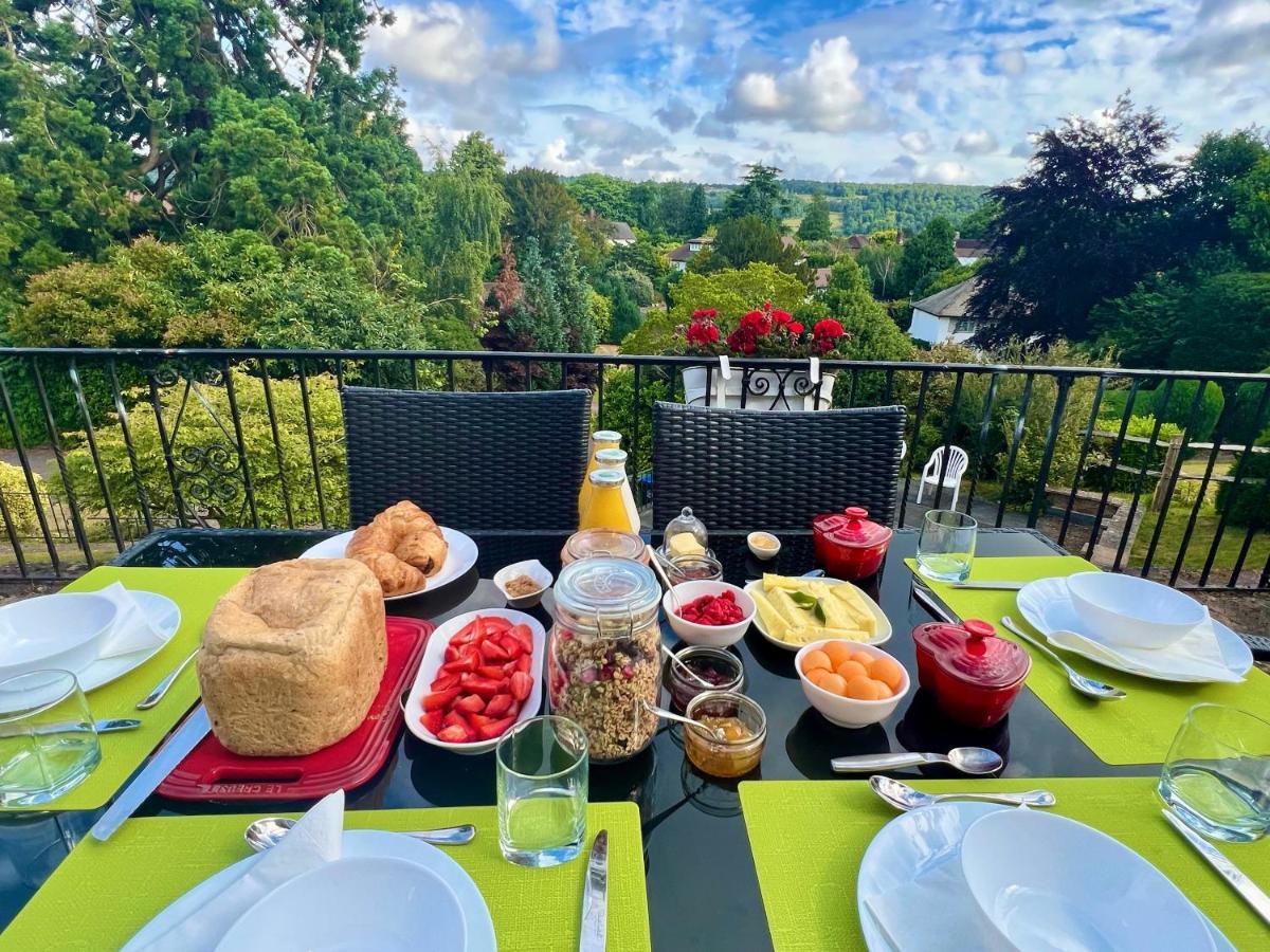 Ranmore Rise Retreat In The Surrey Hills Dorking Bagian luar foto