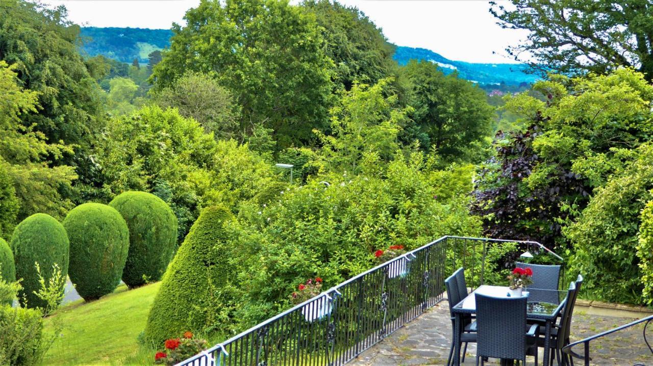 Ranmore Rise Retreat In The Surrey Hills Dorking Bagian luar foto