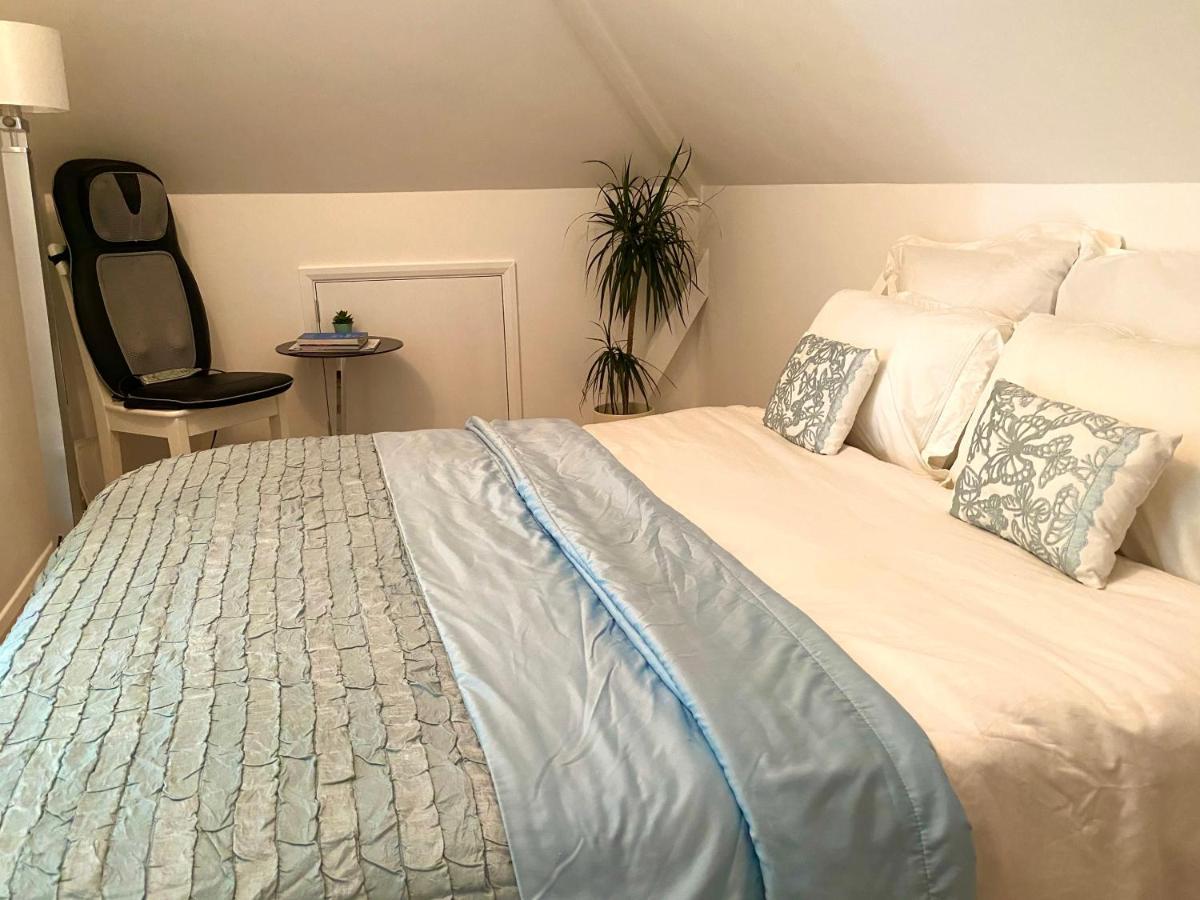 Ranmore Rise Retreat In The Surrey Hills Dorking Bagian luar foto