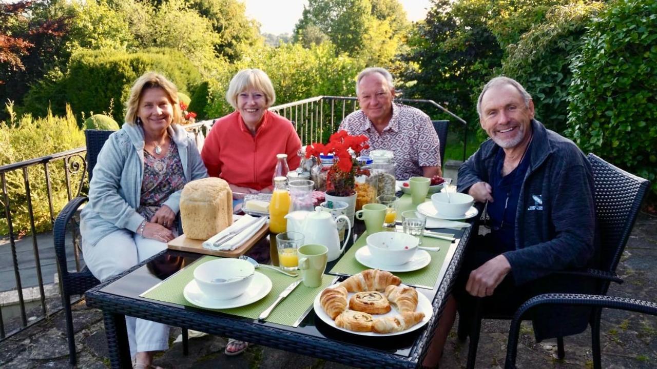 Ranmore Rise Retreat In The Surrey Hills Dorking Bagian luar foto